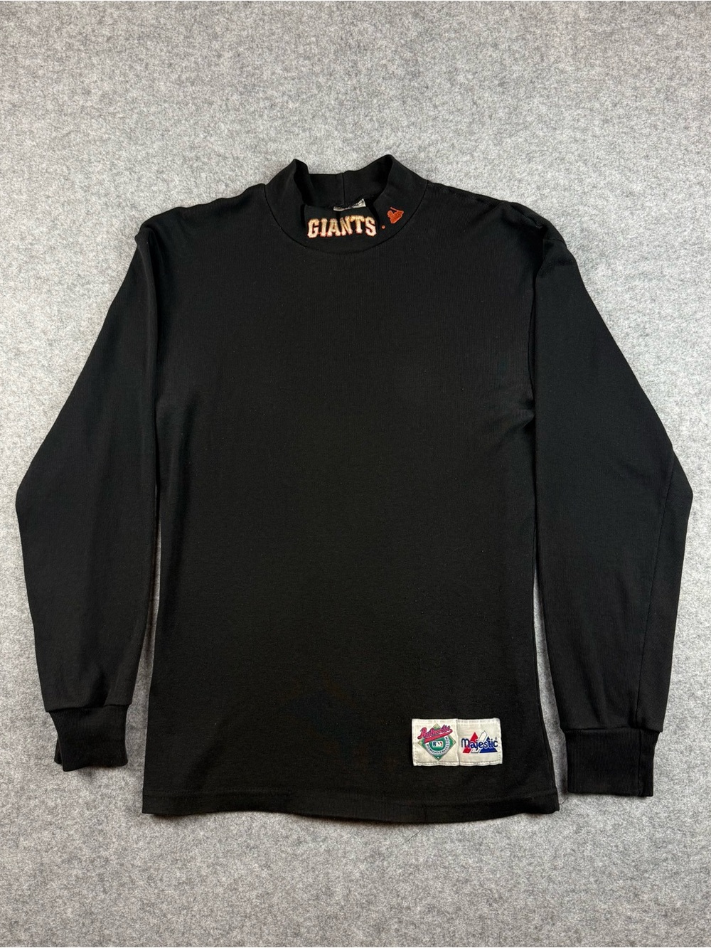 Vintage 90s SF Giants Majestic mock neck turtle neck. Size M